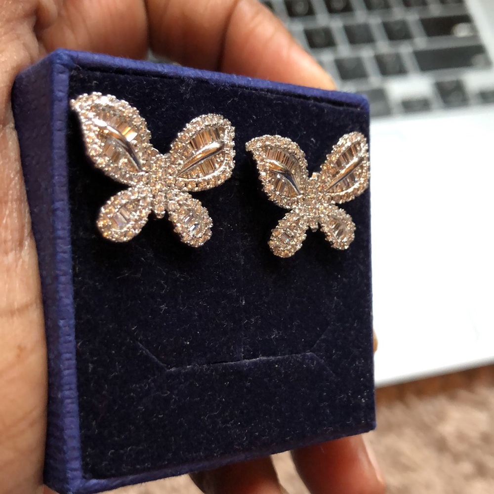 - Beautiful Butterfly Swarovski Elements Earrings View 3
